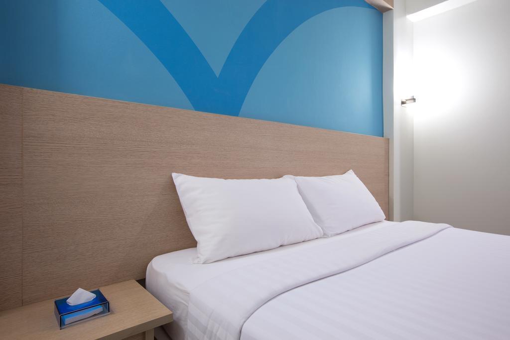 Hop Inn Hotel Alabang Manila Muntinlupa City Esterno foto