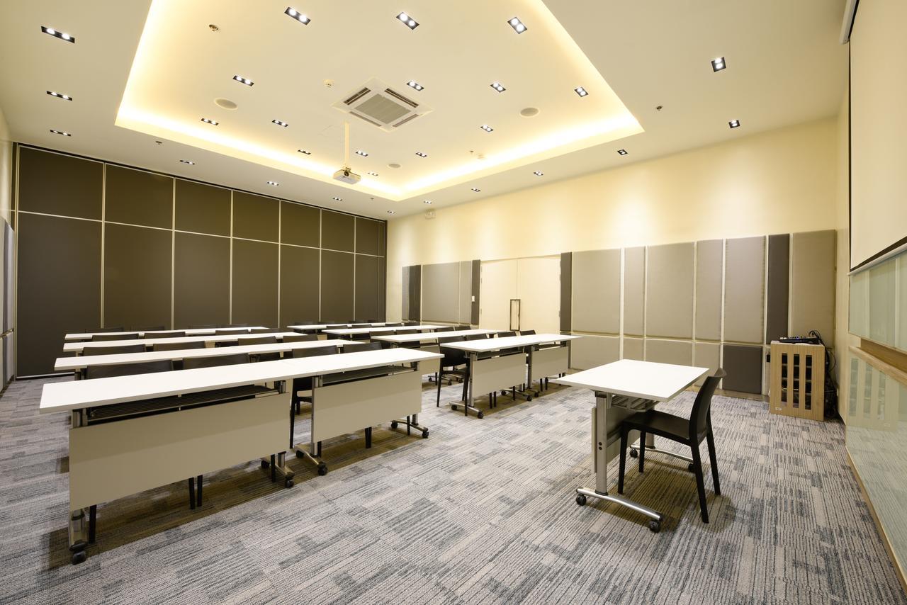 Hop Inn Hotel Alabang Manila Muntinlupa City Esterno foto